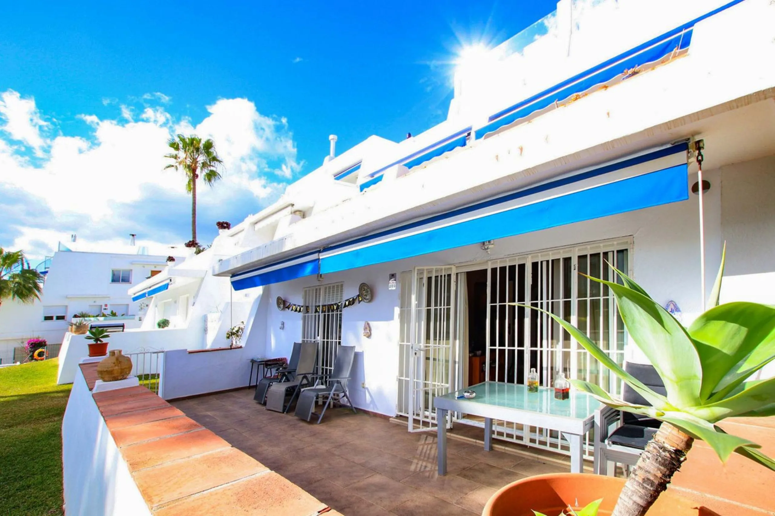 LUXURIOUS GROUND FLOOR APARTMENT FOR SALE IN PUERTO BANÚS, MARBELLA