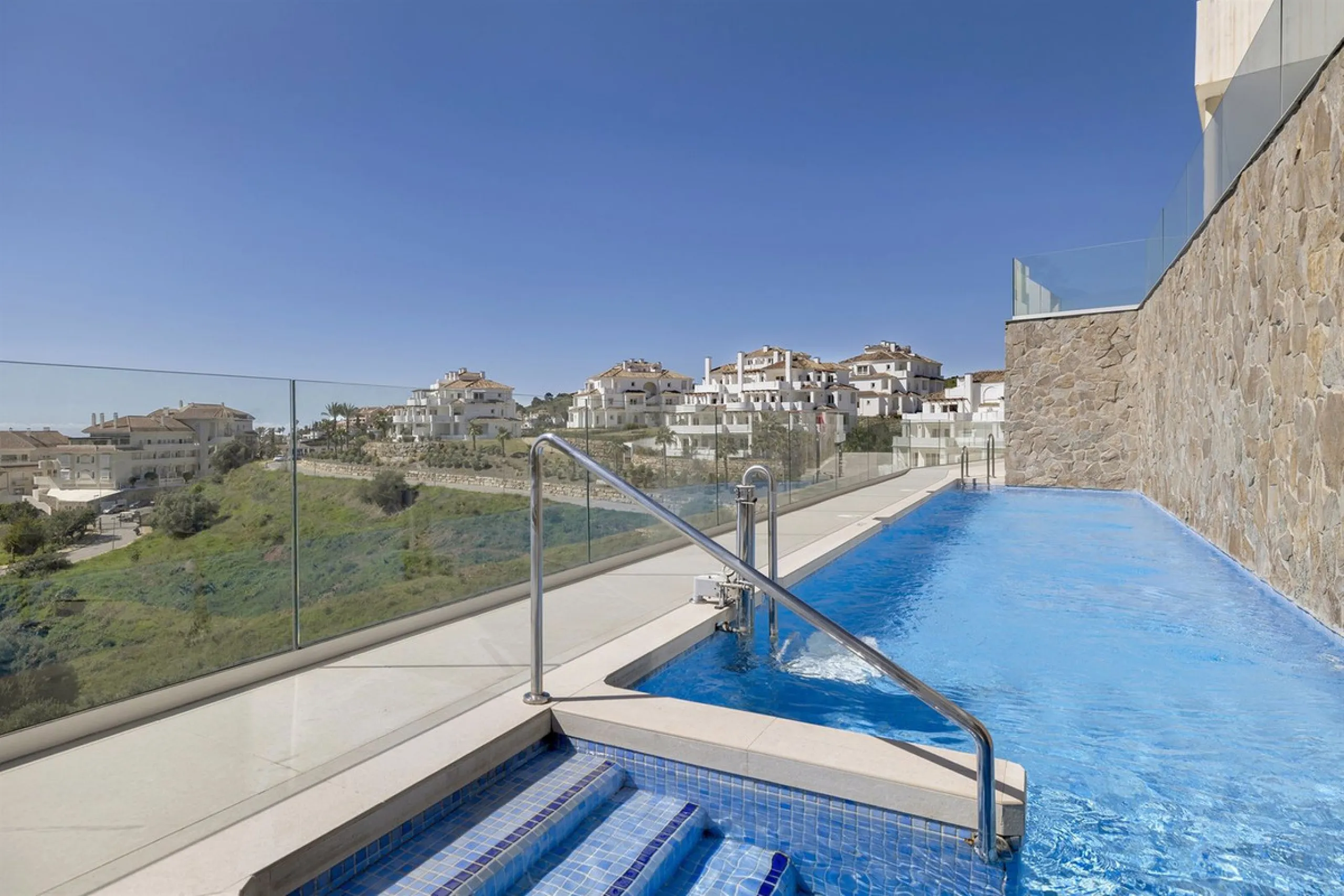 ICONIC SOUTH-FACING DUPLEX PENTHOUSE WITH PRIVATE SOLARIUM & POOL FOR SALE