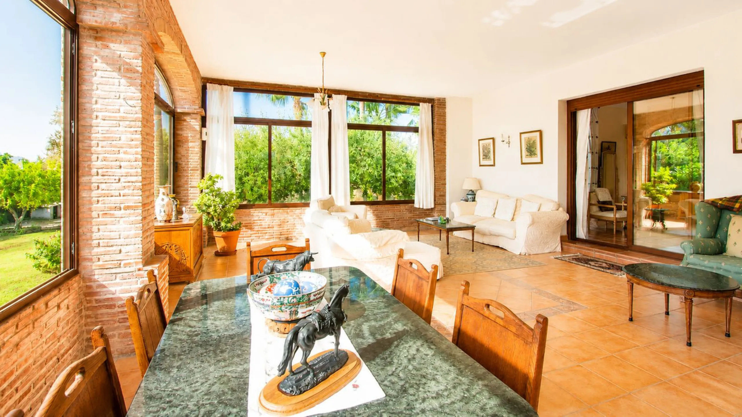 Charming Country Estate in El Padrón, Estepona — Just 5 Minutes from the Beach and Laguna Village