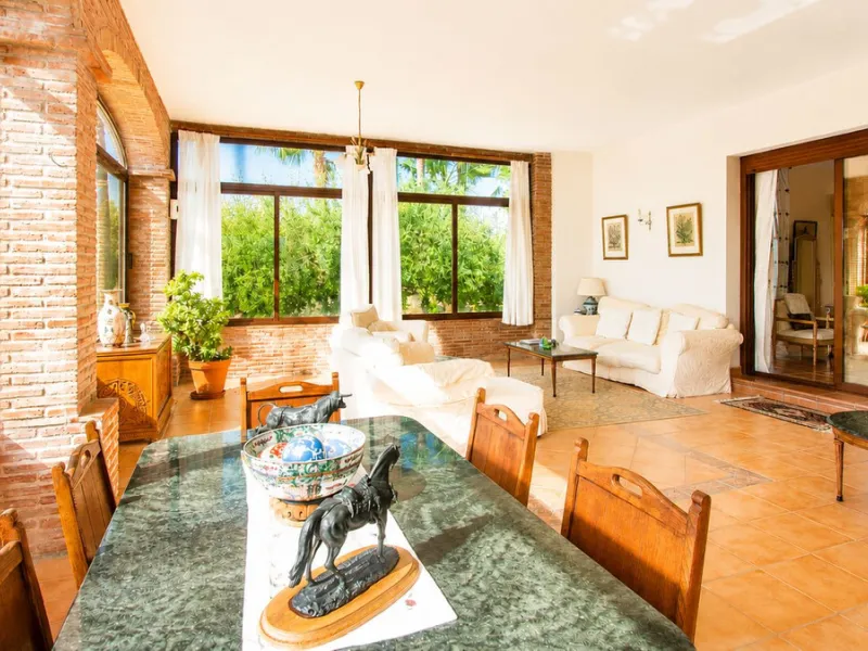 Charming Country Estate in El Padrón, Estepona — Just 5 Minutes from the Beach and Laguna Village
