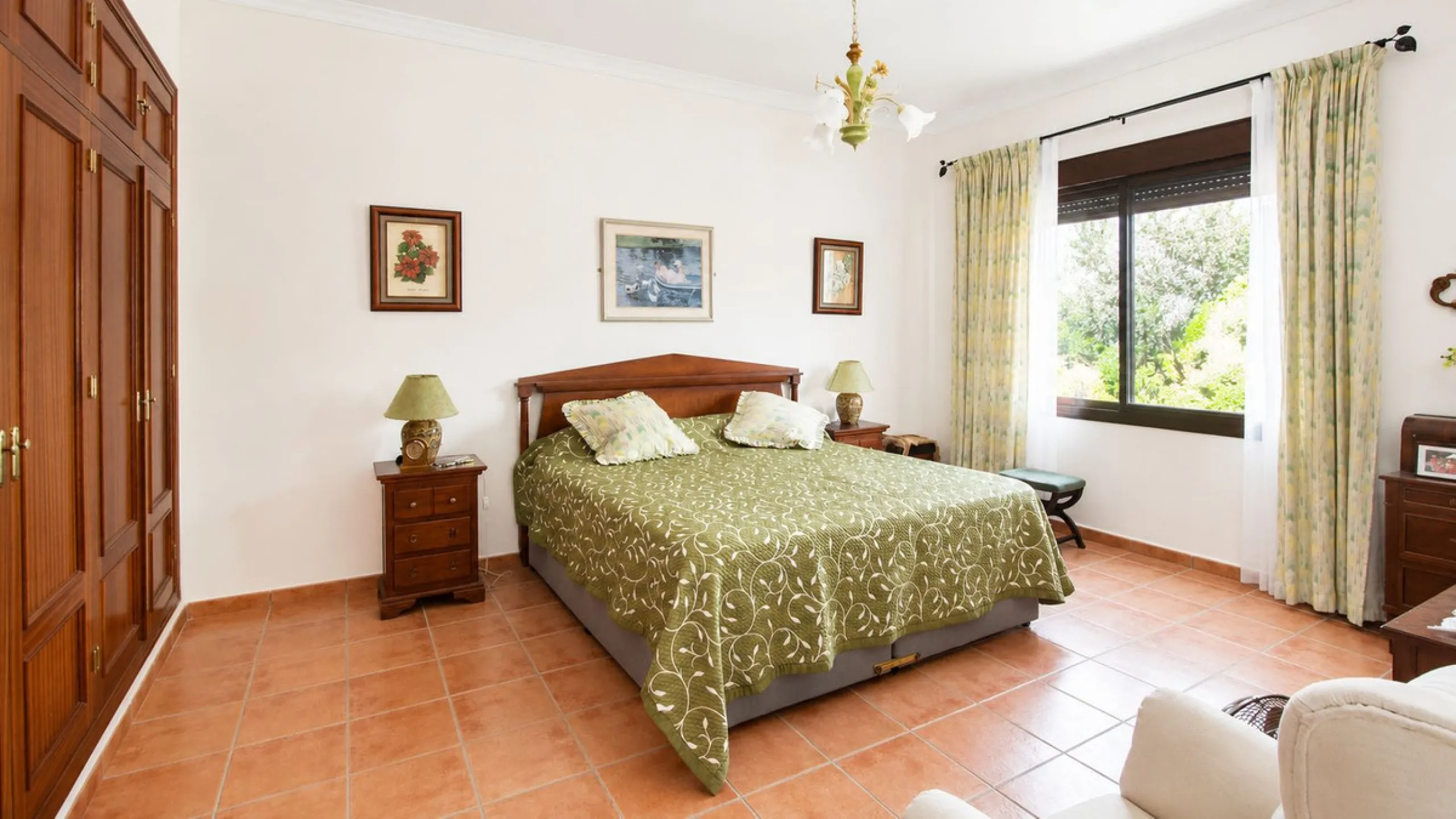 Charming Country Estate in El Padrón, Estepona — Just 5 Minutes from the Beach and Laguna Village