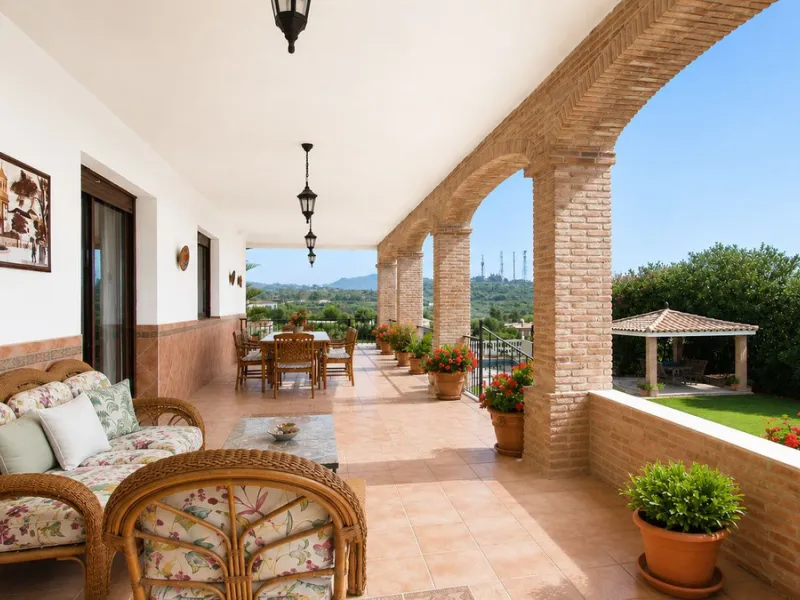 Charming Country Estate in El Padrón, Estepona — Just 5 Minutes from the Beach and Laguna Village