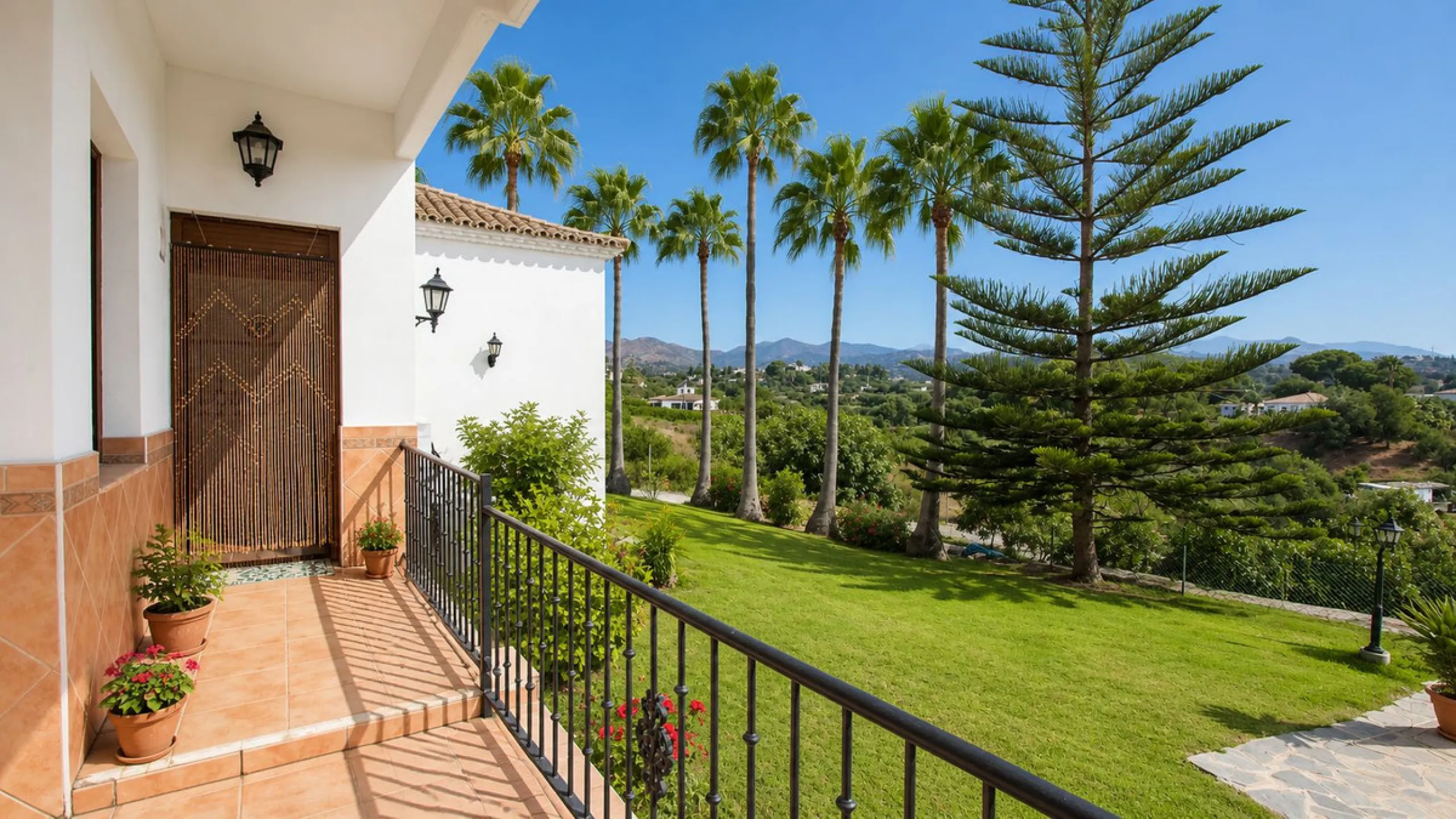 Charming Country Estate in El Padrón, Estepona — Just 5 Minutes from the Beach and Laguna Village