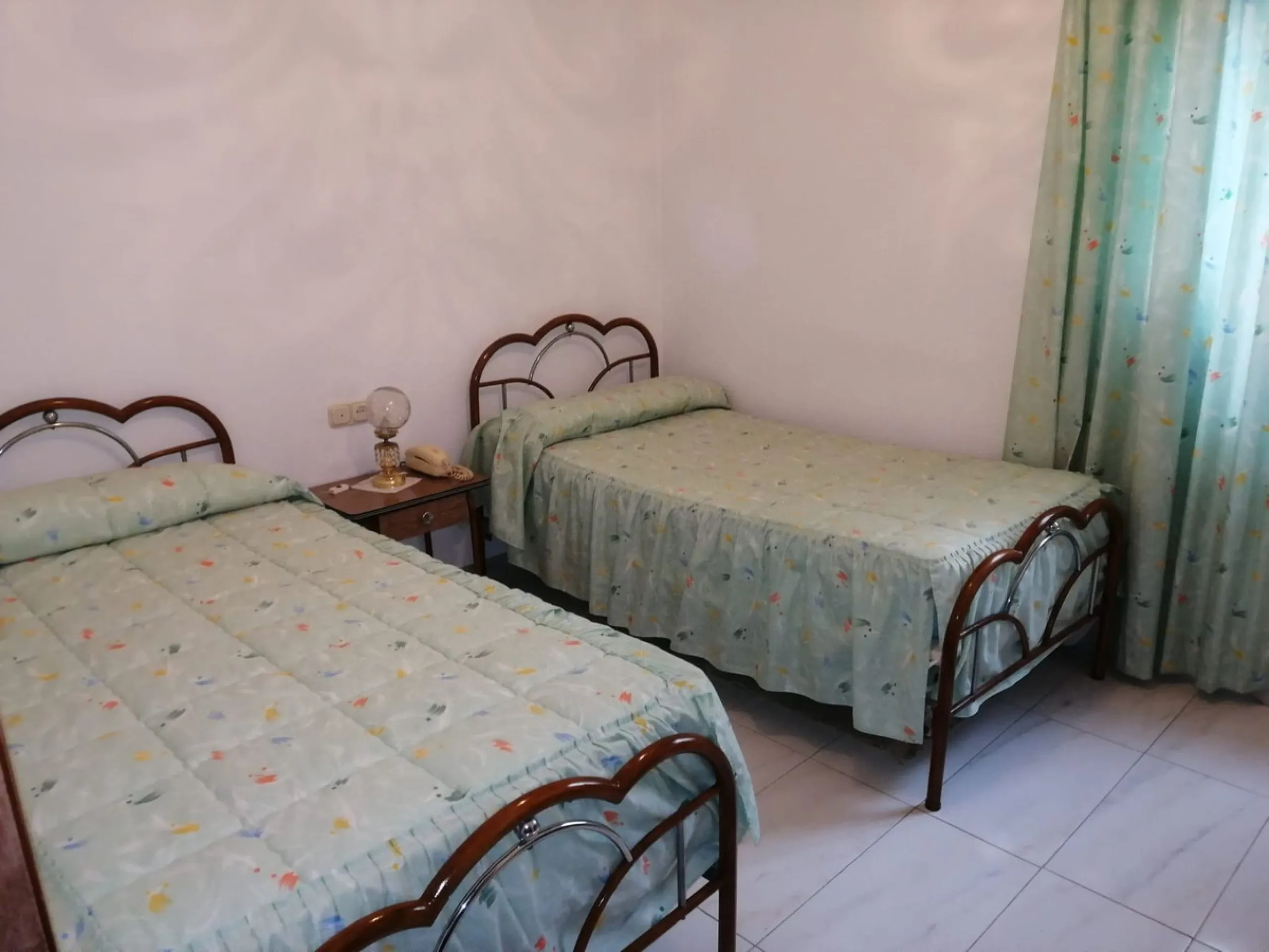 Spacious Townhouse with Commercial Potential in the Heart of Alhaurín el Grande