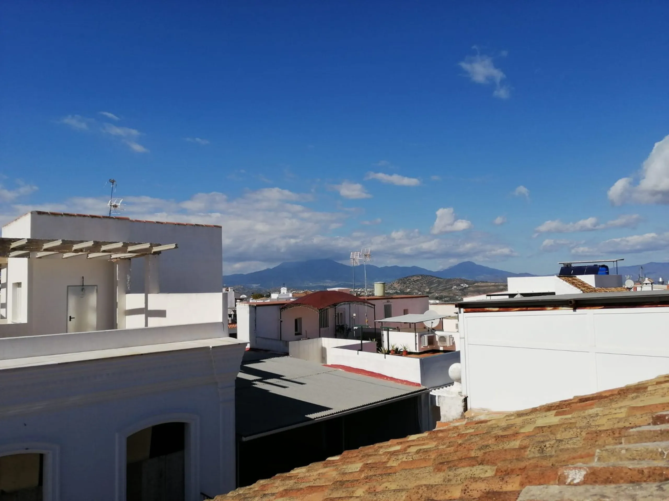 Spacious Townhouse with Commercial Potential in the Heart of Alhaurín el Grande
