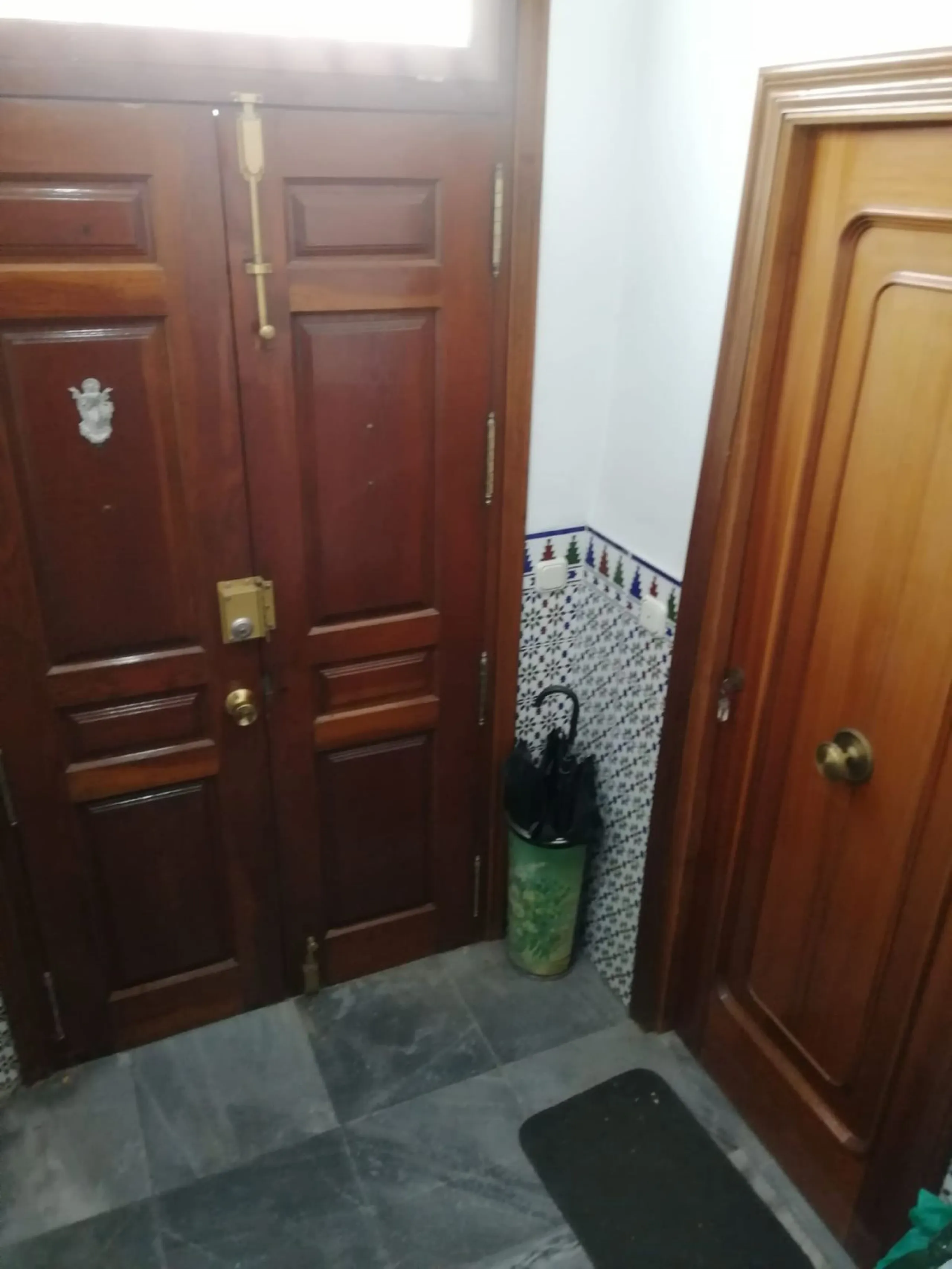 Spacious Townhouse with Commercial Potential in the Heart of Alhaurín el Grande