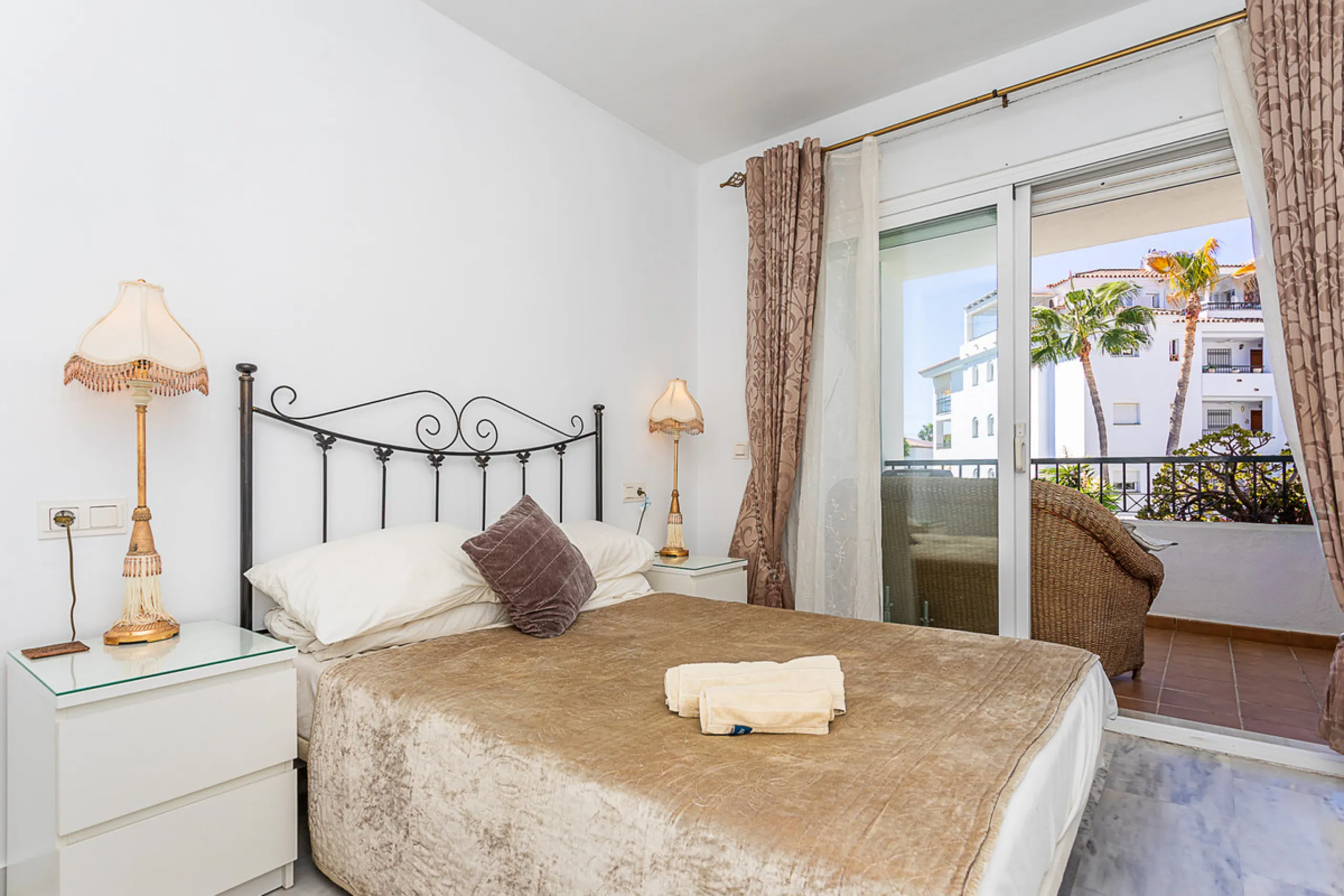 This two-bedroom apartment is situated in one of the most sought-after complexes in the area, offering an ideal blend of comfort and convenience.
