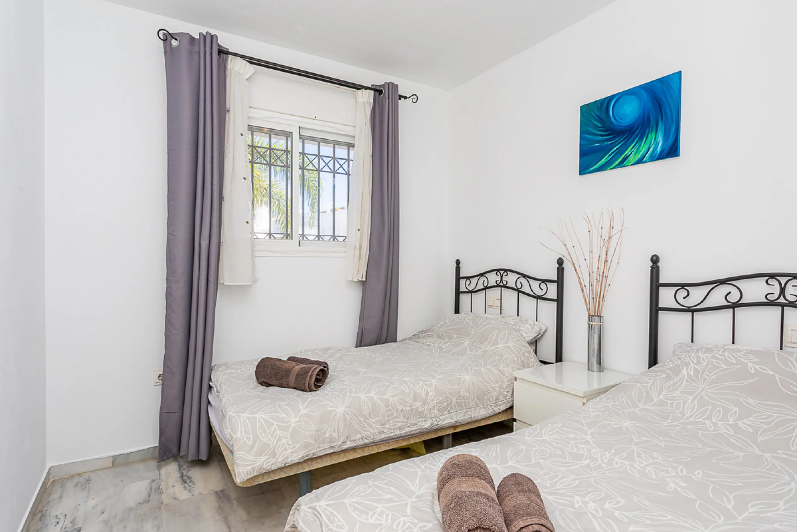 This two-bedroom apartment is situated in one of the most sought-after complexes in the area, offering an ideal blend of comfort and convenience.