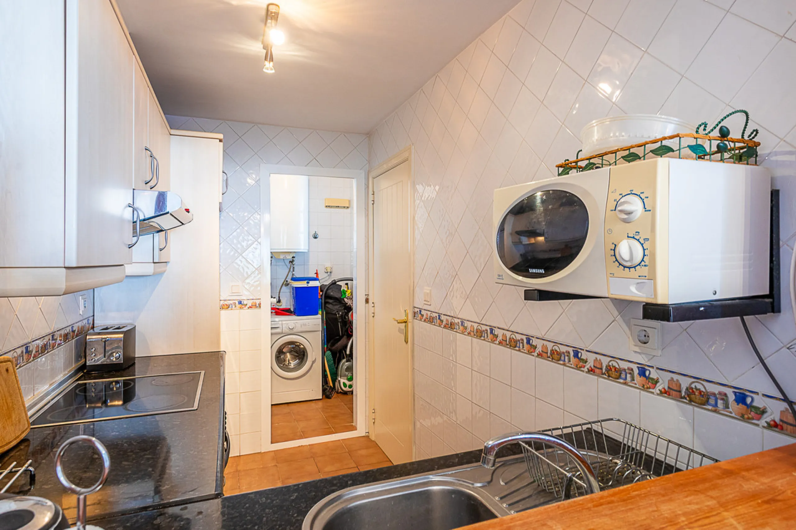 This two-bedroom apartment is situated in one of the most sought-after complexes in the area, offering an ideal blend of comfort and convenience.