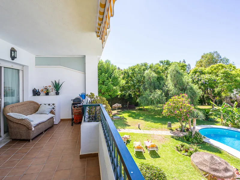 This two-bedroom apartment is situated in one of the most sought-after complexes in the area, offering an ideal blend of comfort and convenience.