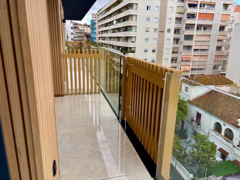 Apartment - Middle Floor Apartment в продаже в Marbella, Málaga. В доме 3 спален и 2 ванных комнат. Площадь дома 143 м²