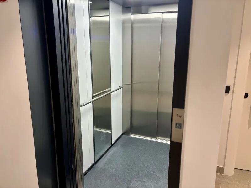 Apartment - Middle Floor Apartment в продаже в Marbella, Málaga. В доме 3 спален и 2 ванных комнат. Площадь дома 143 м²