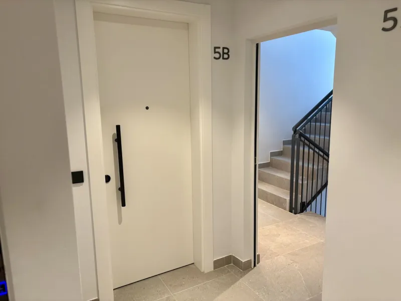 Apartment - Middle Floor Apartment в продаже в Marbella, Málaga. В доме 3 спален и 2 ванных комнат. Площадь дома 143 м²