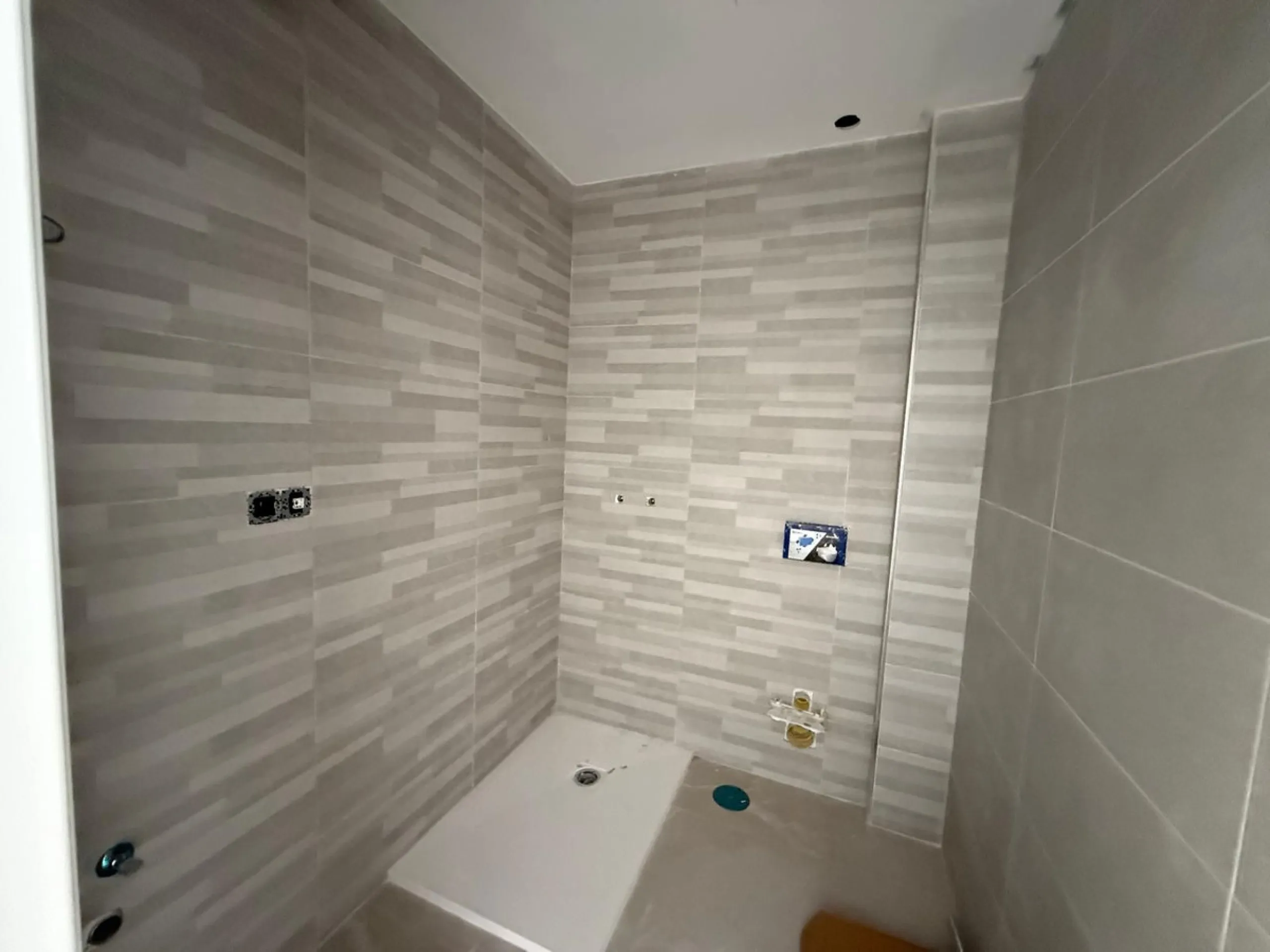 Luxury Penthouse in the Heart of Fuengirola – Steps from the Beach and Plaza de la Constitución!