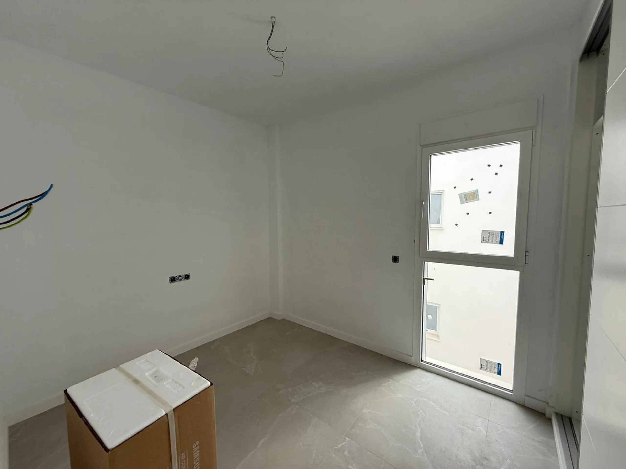 Luxury Penthouse in the Heart of Fuengirola – Steps from the Beach and Plaza de la Constitución!