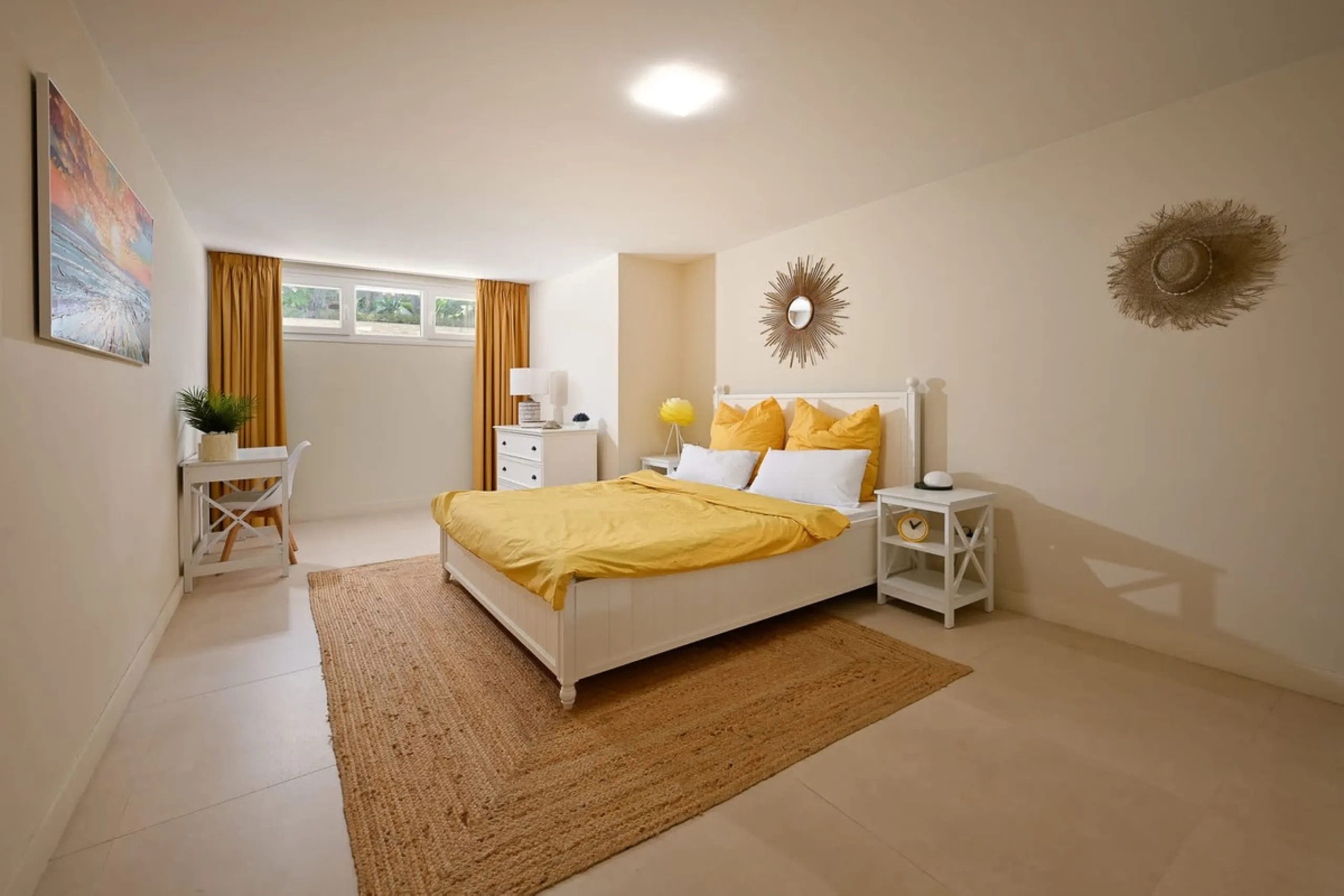 Lovely villa in Marbesa with 6 bedrooms, completely renovated in 2024.