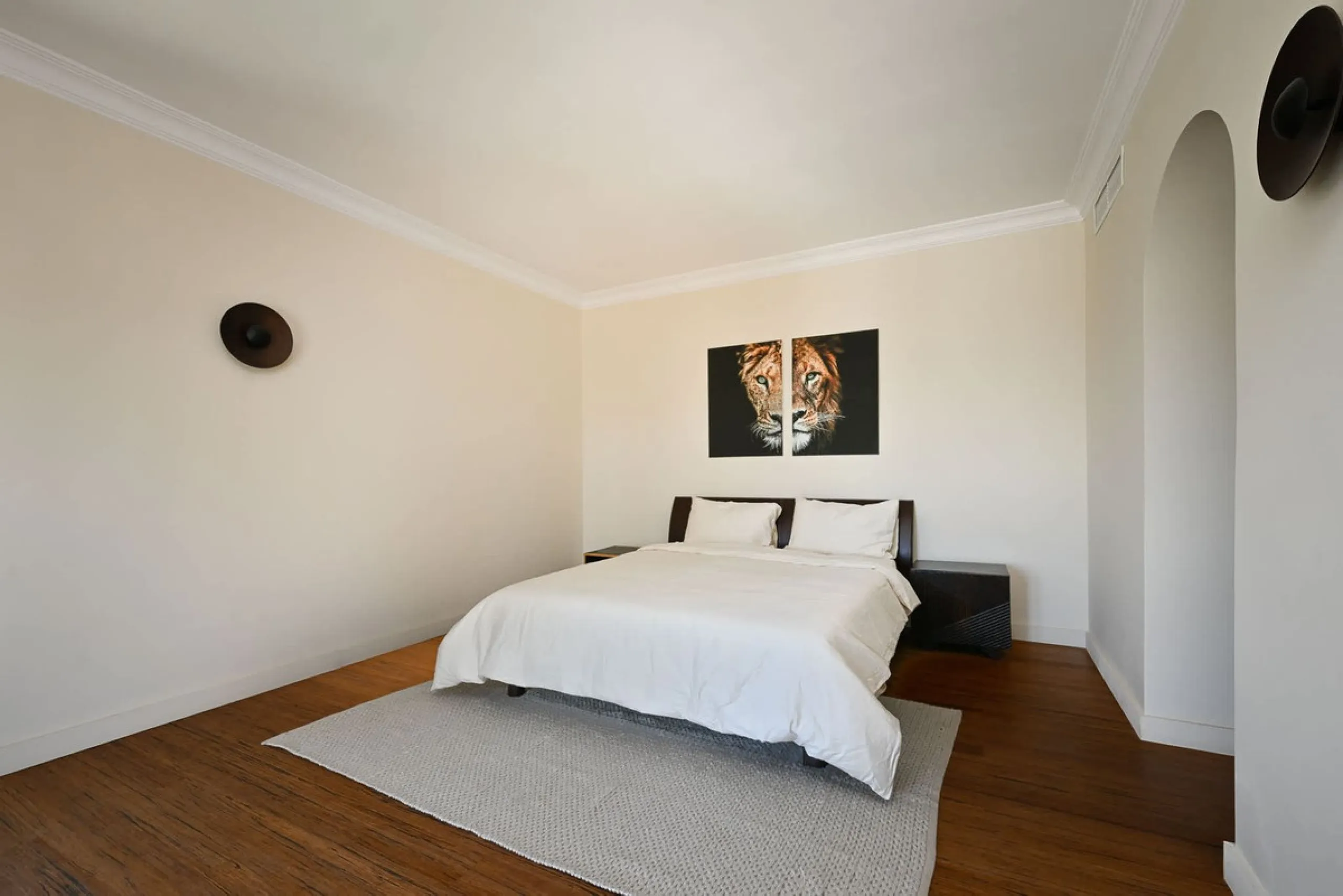 Lovely villa in Marbesa with 6 bedrooms, completely renovated in 2024.