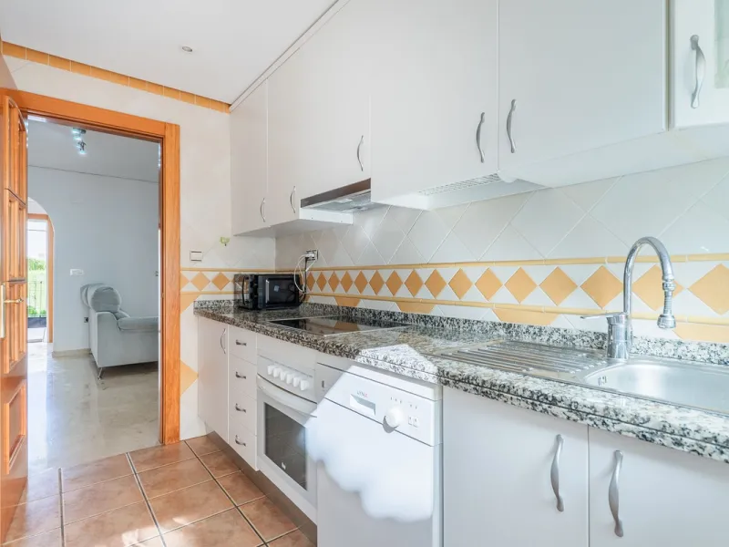 Beautiful townhouse located in the prestigious area of El Rosario, on the beachfront.