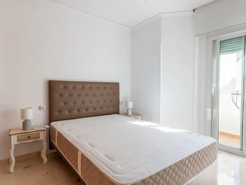 Beautiful townhouse located in the prestigious area of El Rosario, on the beachfront.