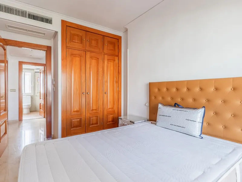 Beautiful townhouse located in the prestigious area of El Rosario, on the beachfront.