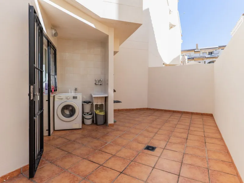 Beautiful townhouse located in the prestigious area of El Rosario, on the beachfront.