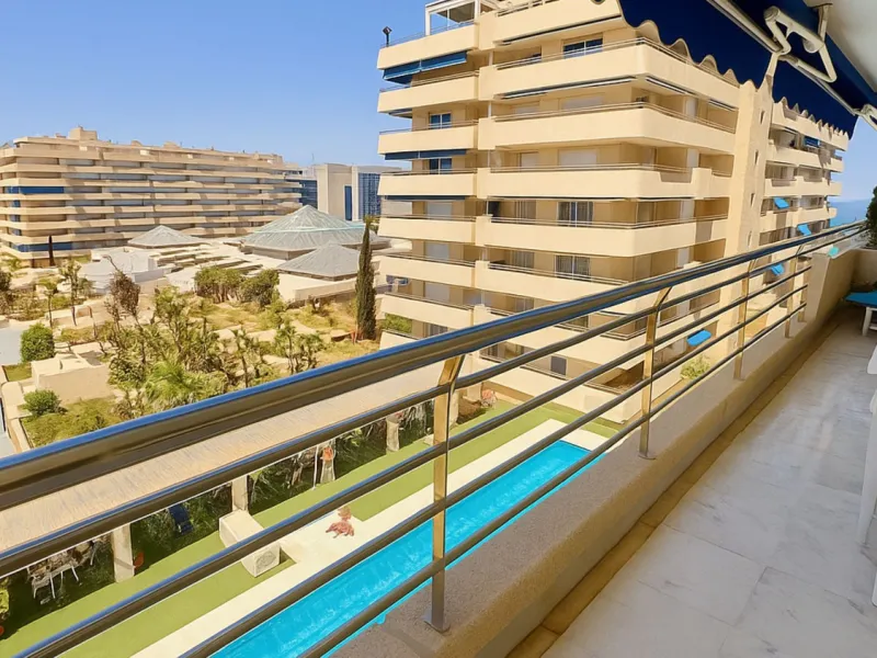 Location, Location, Location this apartment is located in the Prestigious Marina Banus building under two minutes walk from the Port of Puerto Banus and also the beach. This bright two bedroom and two bathroom apartment is located in an elevated position 
