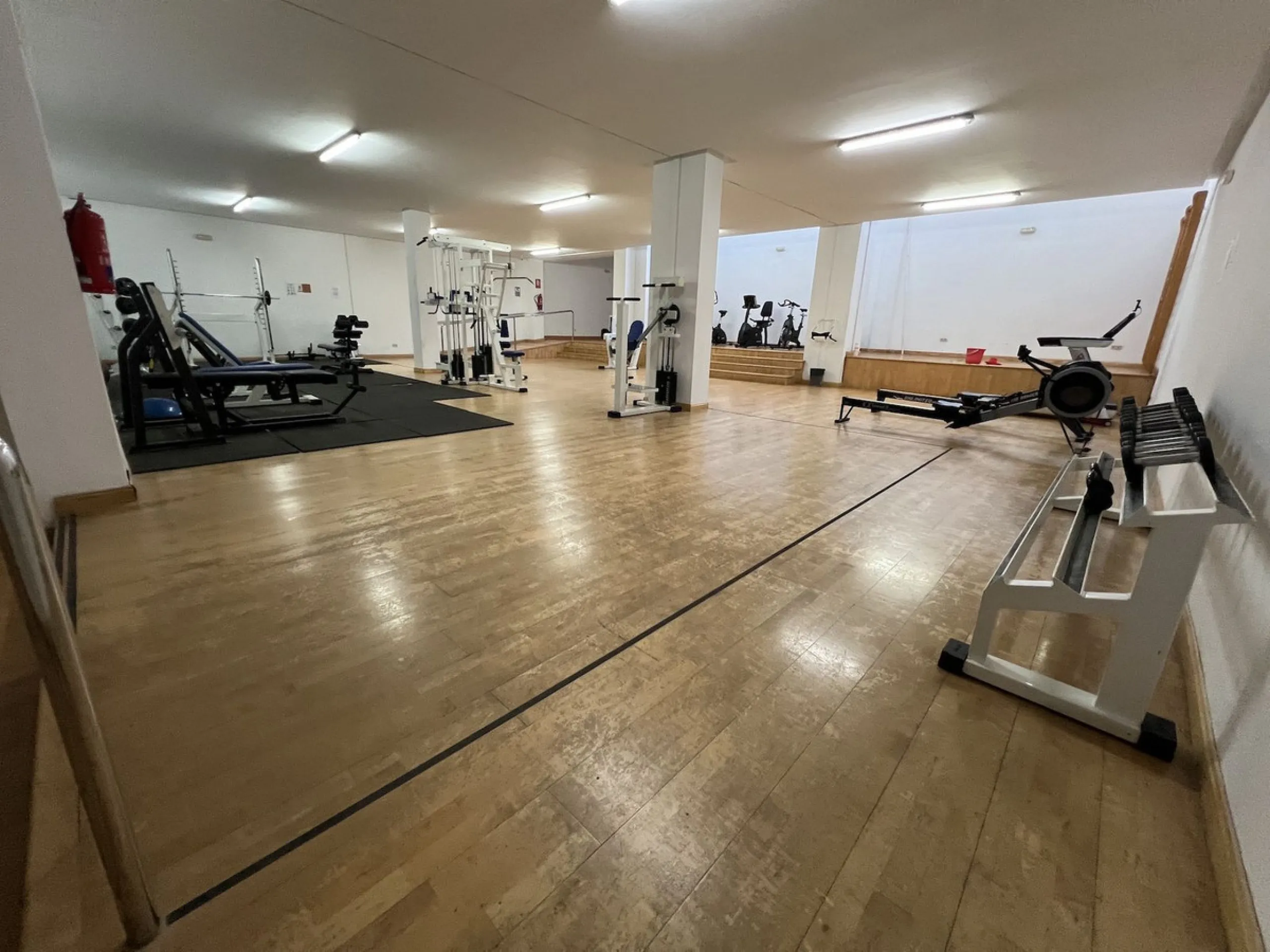 Location, Location, Location this apartment is located in the Prestigious Marina Banus building under two minutes walk from the Port of Puerto Banus and also the beach. This bright two bedroom and two bathroom apartment is located in an elevated position 
