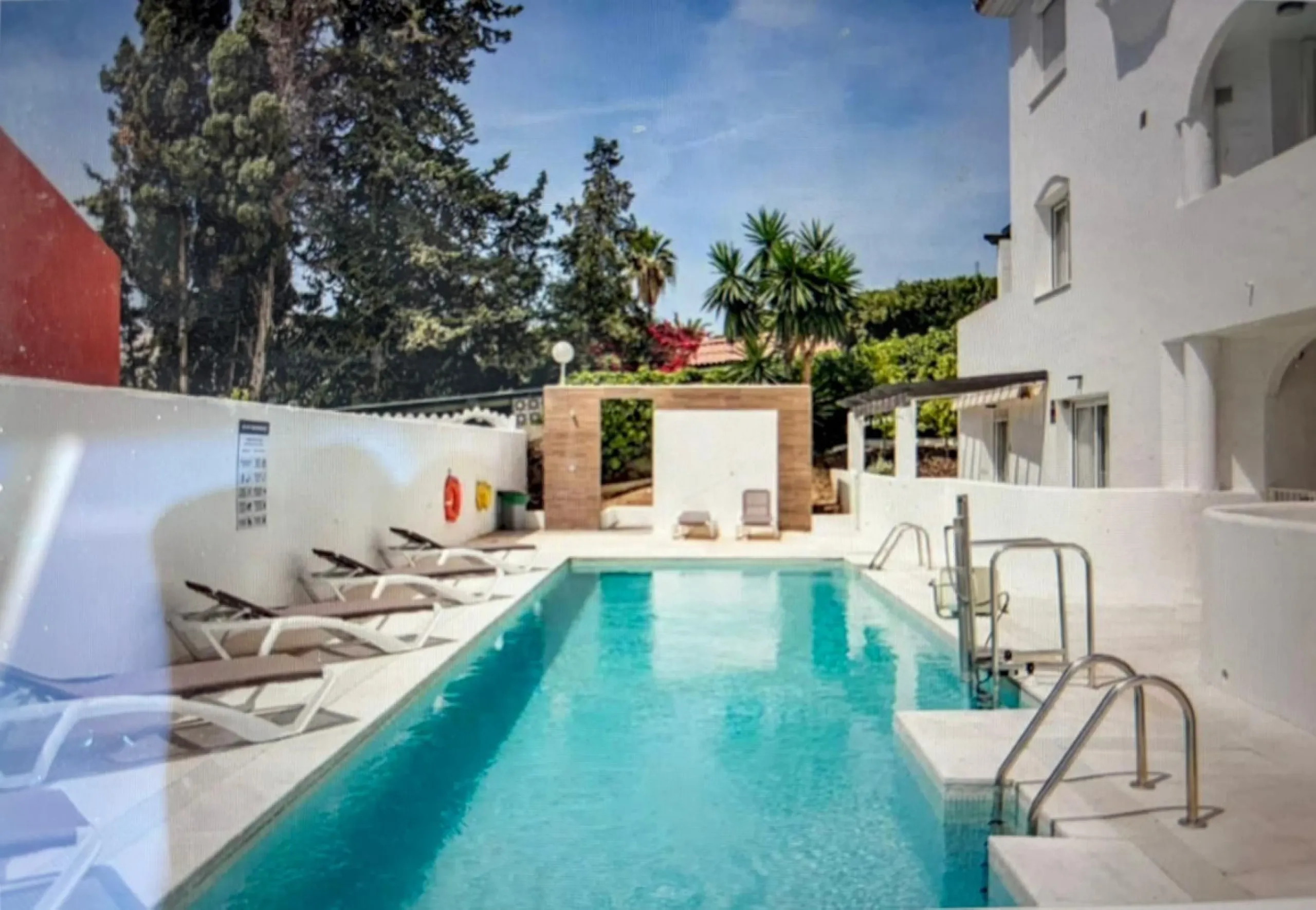 Apartment - Penthouse Duplex в продаже в Marbella, Málaga. В доме 2 спален и 2 ванных комнат. Площадь дома 95 м²