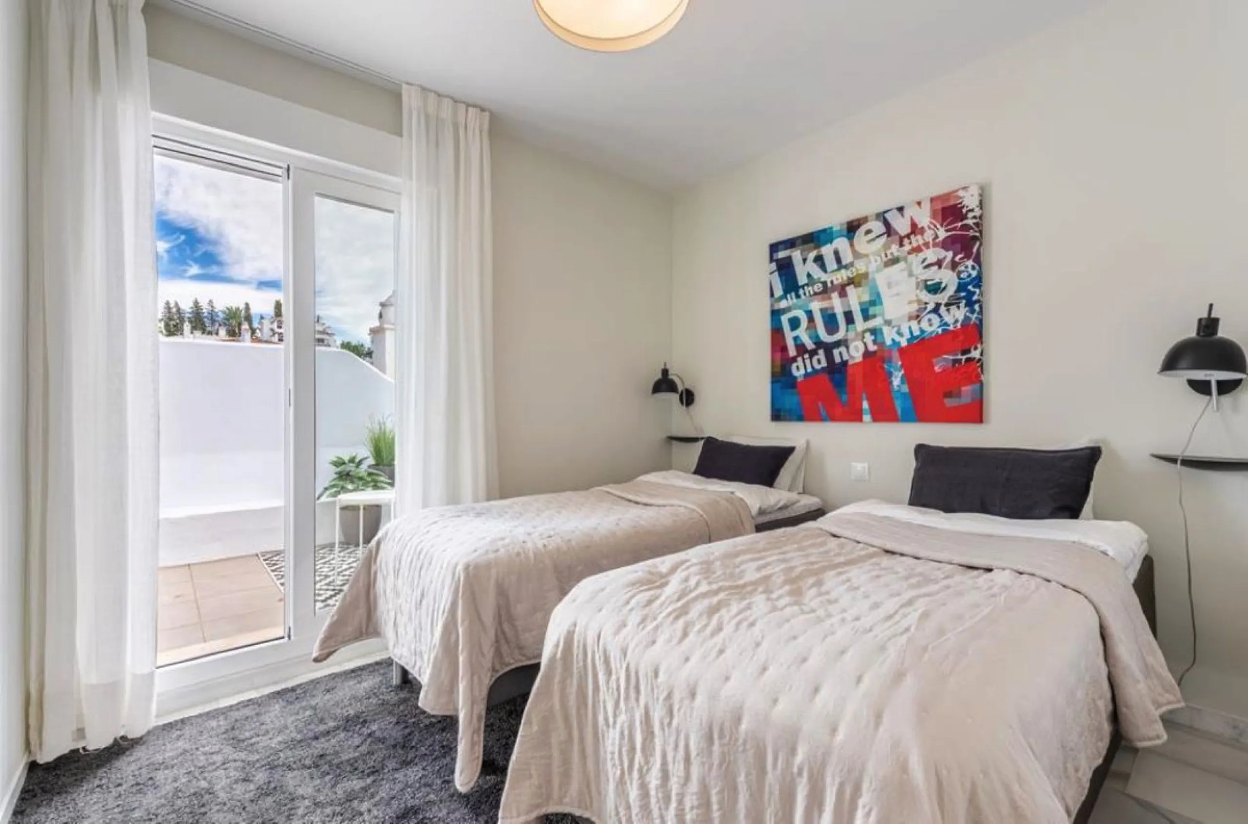 Apartment - Penthouse Duplex в продаже в Marbella, Málaga. В доме 2 спален и 2 ванных комнат. Площадь дома 95 м²