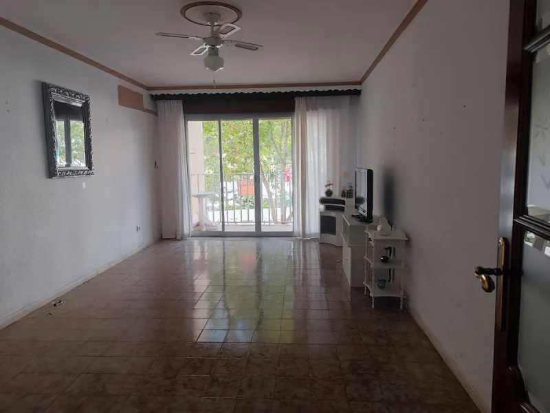 Apartment - Middle Floor Apartment в продаже в Marbella, Málaga. В доме 2 спален и 1 ванных комнат. Площадь дома 88 м²