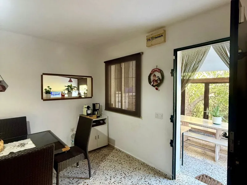 Leave the stress of the coast behind and discover your own paradise just 15 minutes from Marbella. This exceptional estate, nestled in the heart of the Sierra Blanca mountains, offers 60,000 m² of productive land, a true oasis of peace.