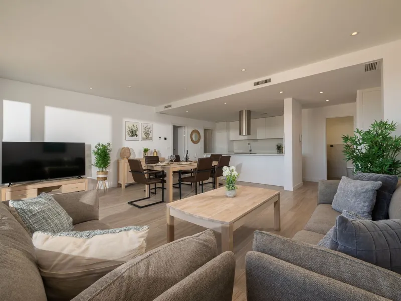 Spacious South-East Facing 4-Bedroom Apartment with Panoramic Views – Navigolf Suites, La Cala de Mijas