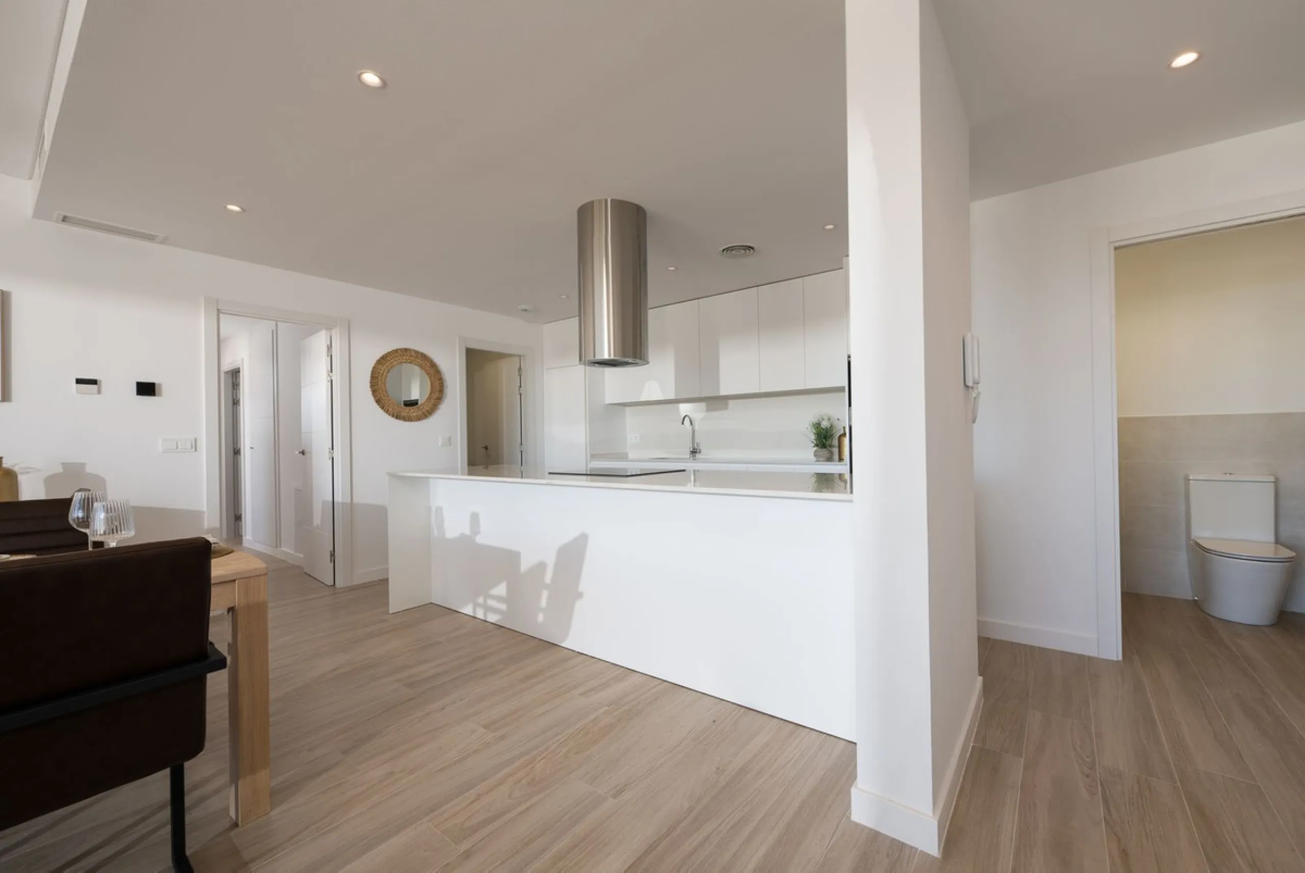 Spacious South-East Facing 4-Bedroom Apartment with Panoramic Views – Navigolf Suites, La Cala de Mijas