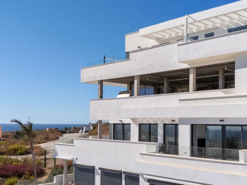 Spacious South-East Facing 4-Bedroom Apartment with Panoramic Views – Navigolf Suites, La Cala de Mijas