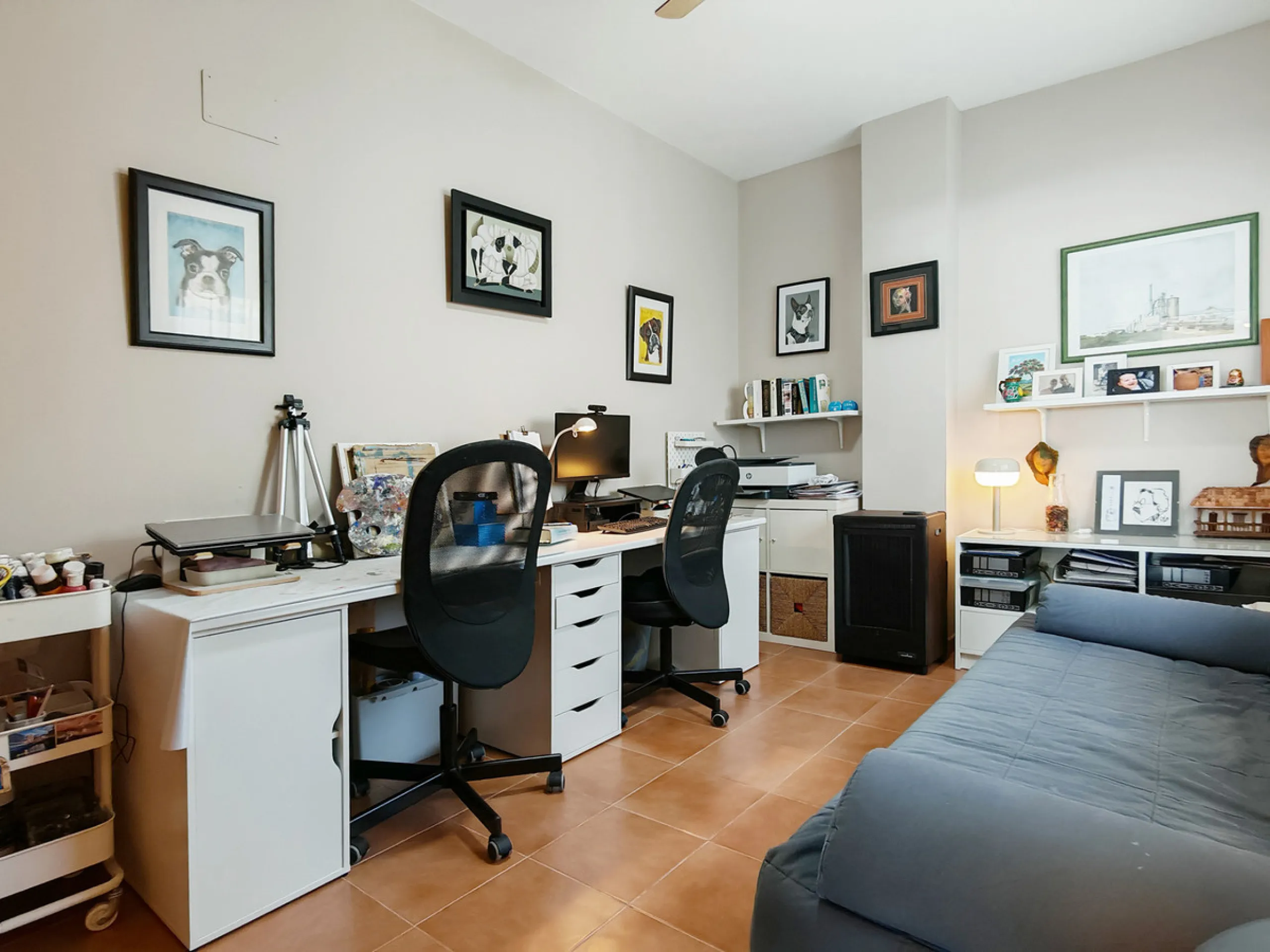 Apartment for sale in , Mijas Costa with 3 bedrooms, 2 bathrooms, 1 on suite bathroom and with orientation south, with communal swimming pool, private garage (1 parking spaces) and communal garden. Regarding property dimensions, it has 127 m² built and 27