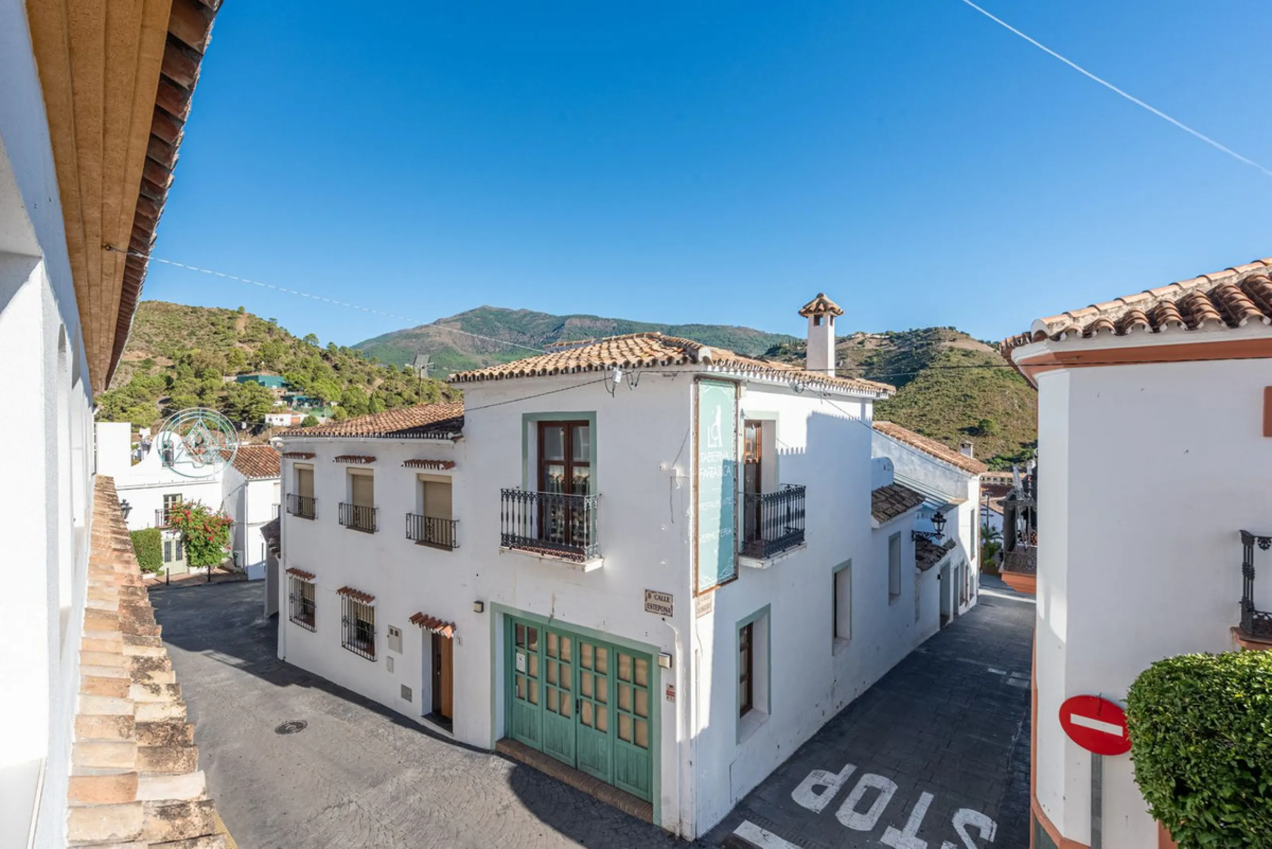 Charming Opportunity in the Heart of Benahavís!