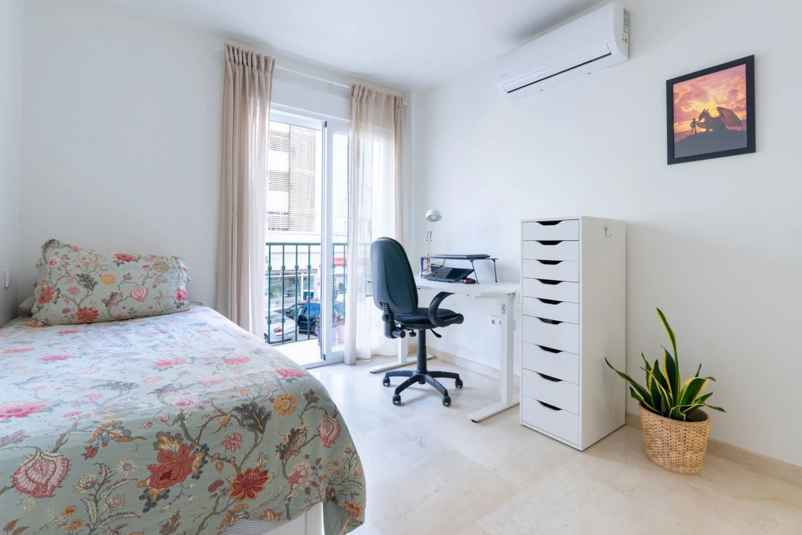 This modern and spacious apartment has been fully renovated, offering a fresh and functional design ideal for year-round living or as a smart investment opportunity. The property features a bright and generous living-dining area with direct access to a pr