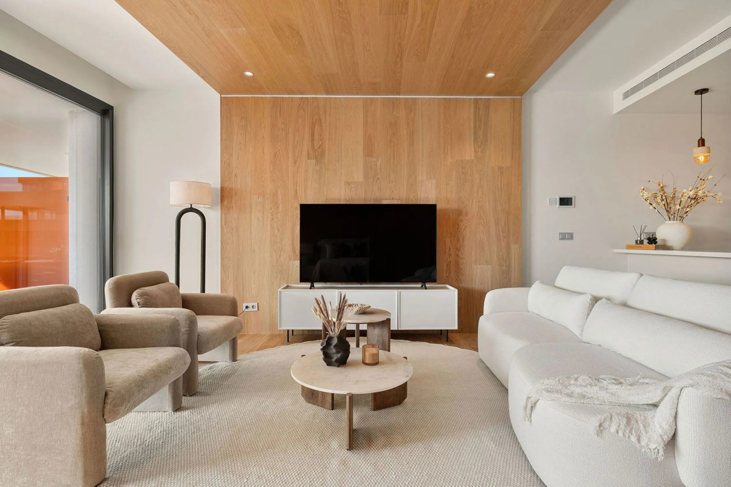 Experience refined coastal living in this brand-new luxury apartment set within the prestigious Higuerón Resort.