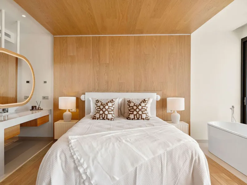 Experience refined coastal living in this brand-new luxury apartment set within the prestigious Higuerón Resort.