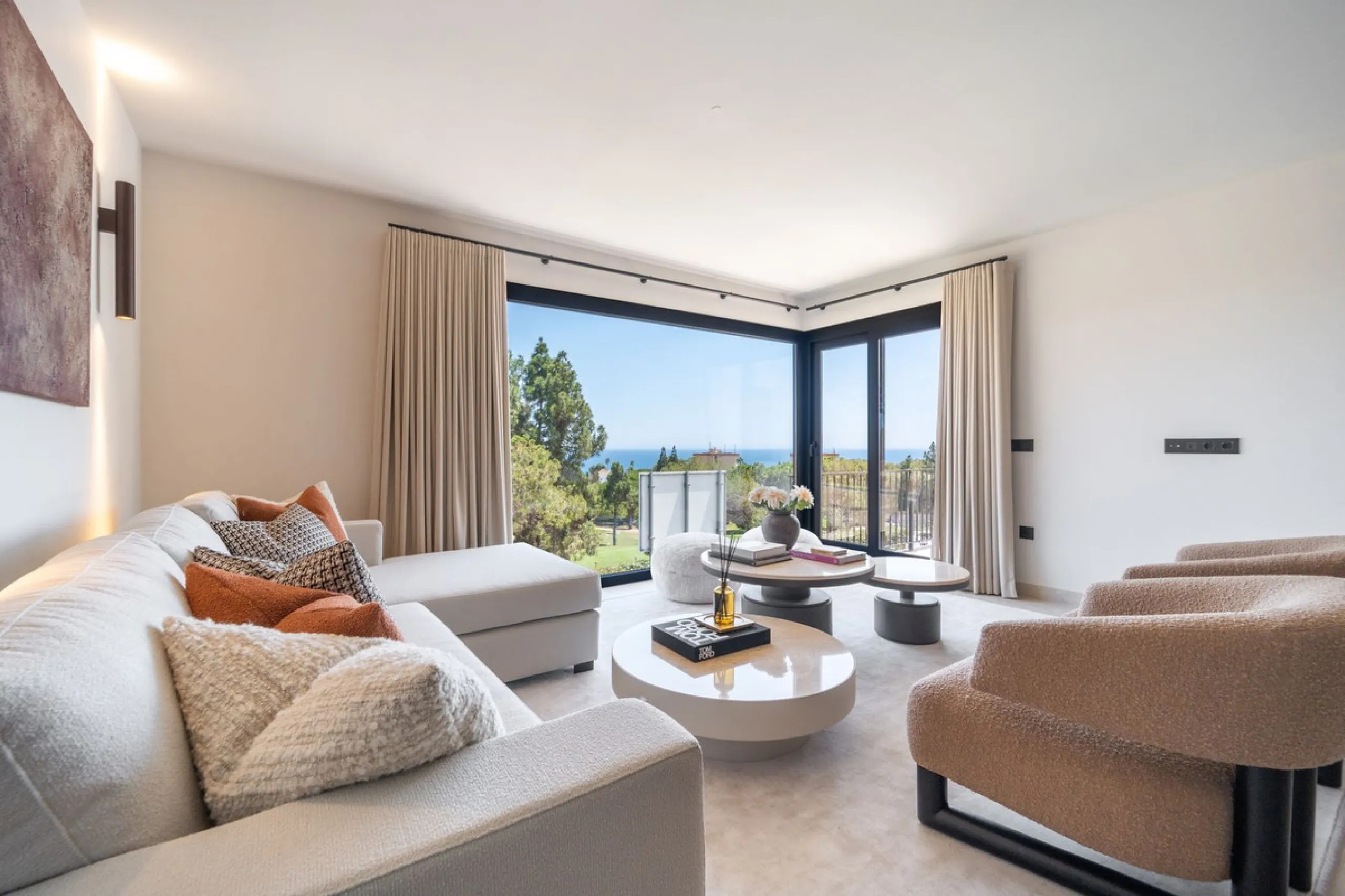 Unique opportunity to purchase a villa within walking distance to all amenities, beach and golf.