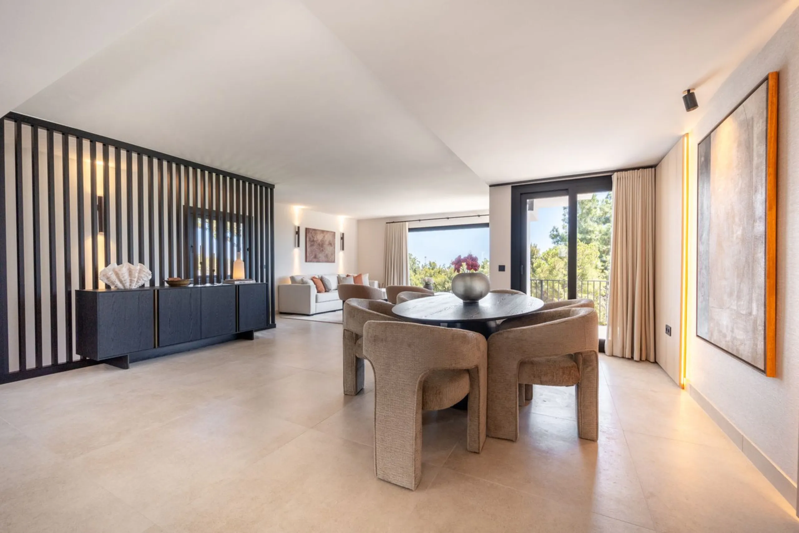 Unique opportunity to purchase a villa within walking distance to all amenities, beach and golf.