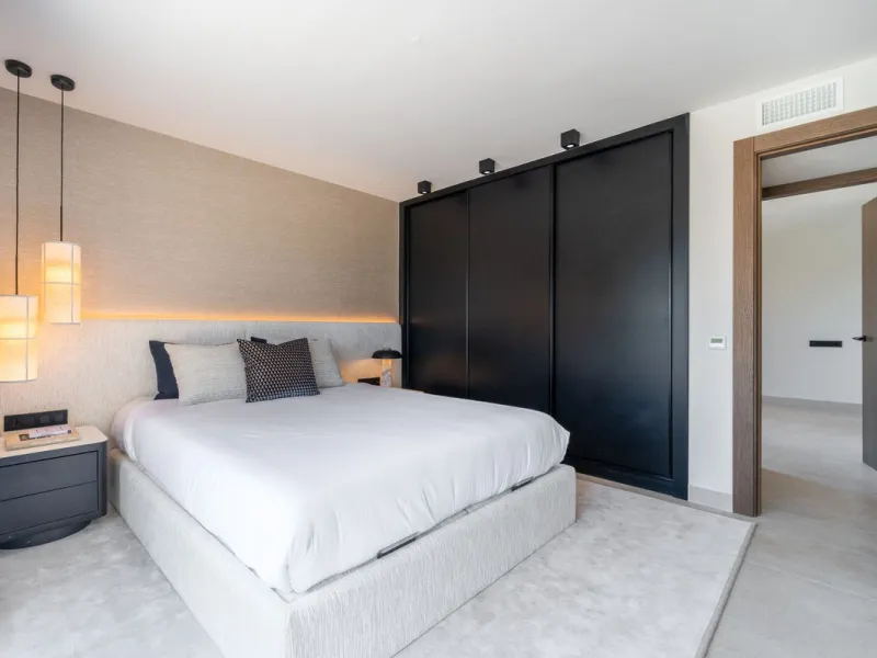 Unique opportunity to purchase a villa within walking distance to all amenities, beach and golf.