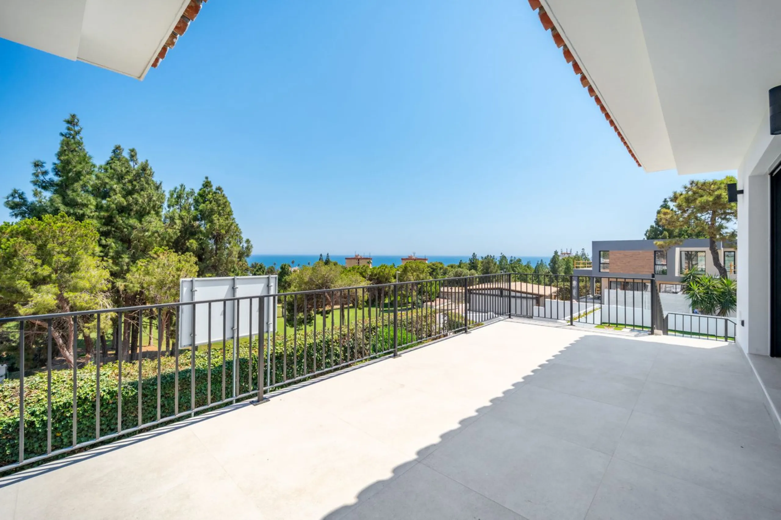 Unique opportunity to purchase a villa within walking distance to all amenities, beach and golf.