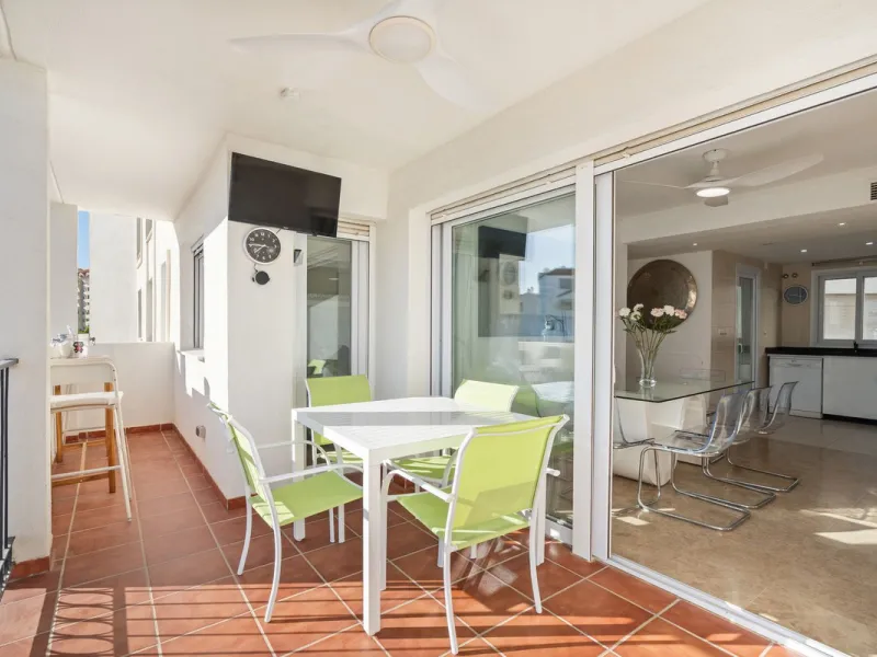 Beautifully Presented 3-Bedroom Apartment by Estepona Port