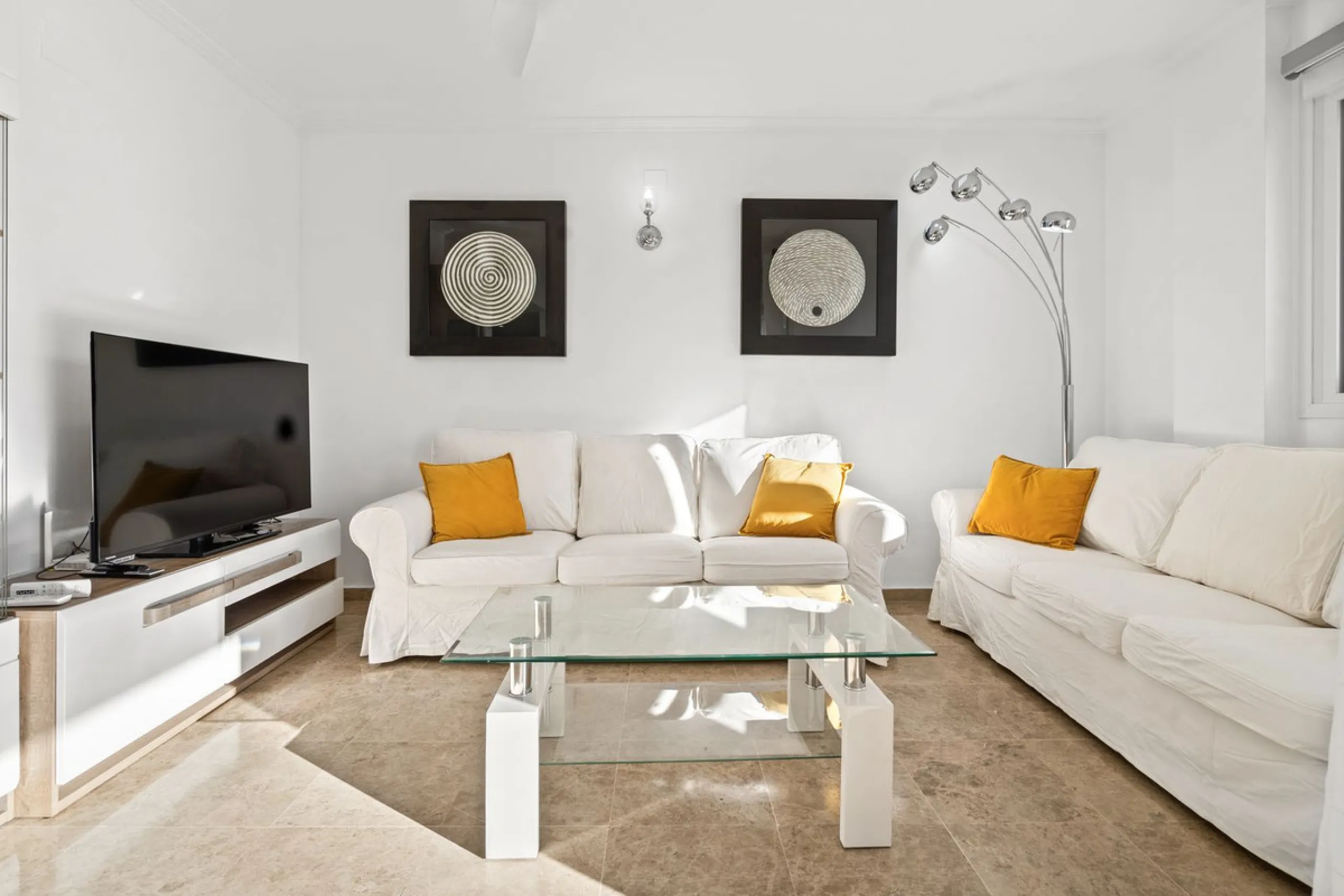 Beautifully Presented 3-Bedroom Apartment by Estepona Port