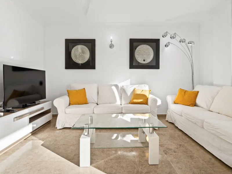 Beautifully Presented 3-Bedroom Apartment by Estepona Port