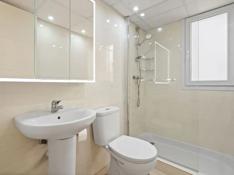 Beautifully Presented 3-Bedroom Apartment by Estepona Port
