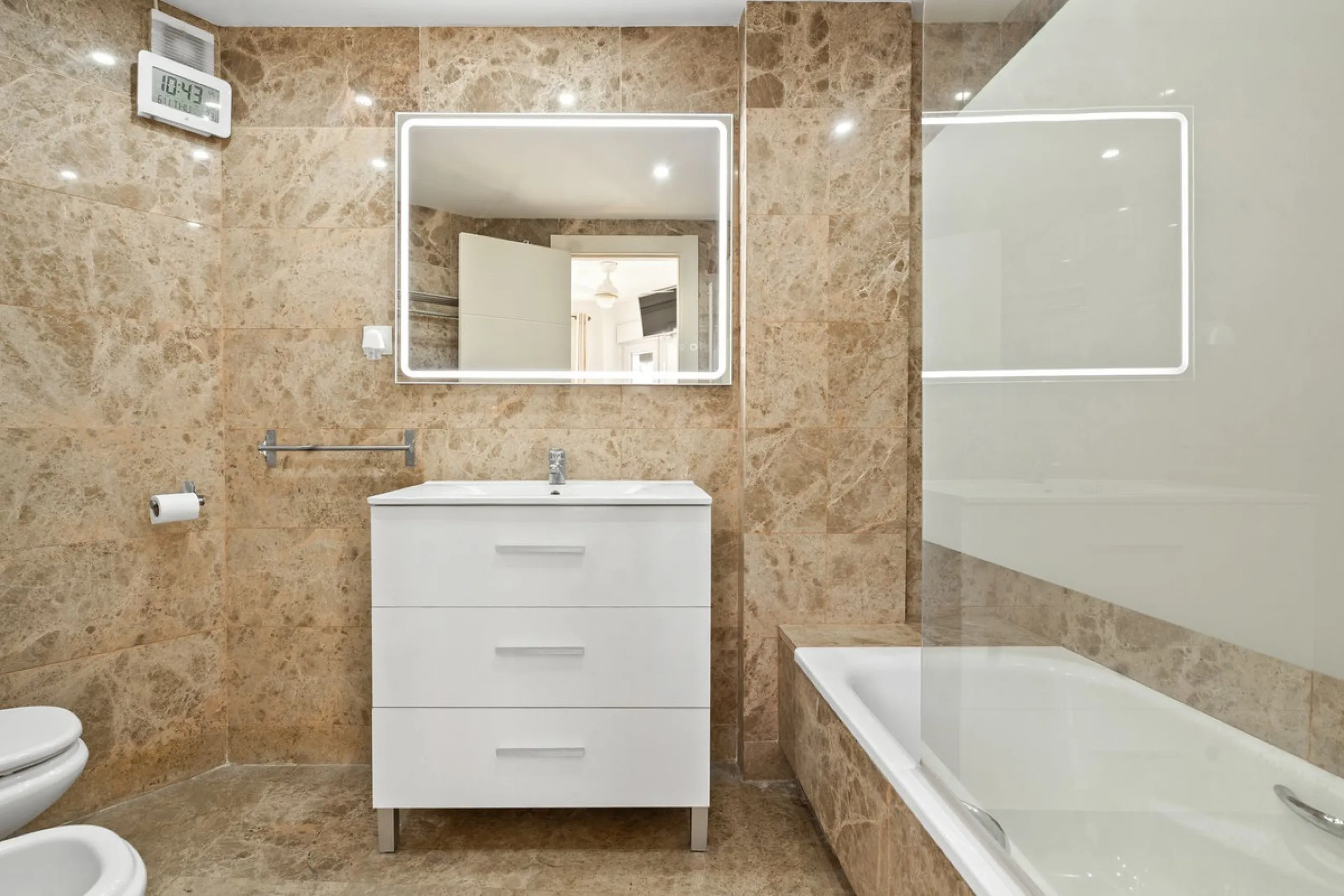 Beautifully Presented 3-Bedroom Apartment by Estepona Port
