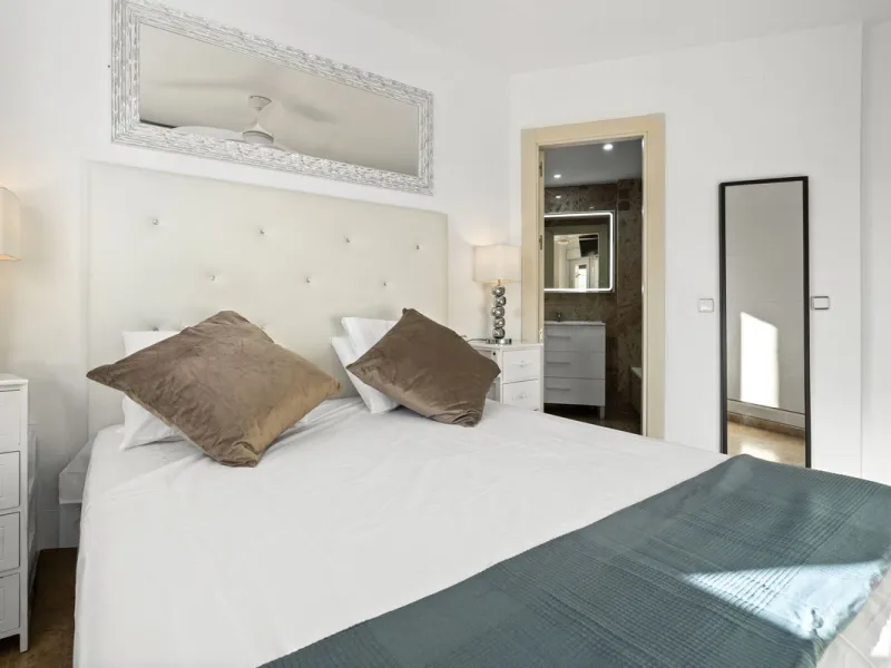Beautifully Presented 3-Bedroom Apartment by Estepona Port