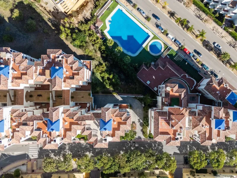 Beautifully Presented 3-Bedroom Apartment by Estepona Port
